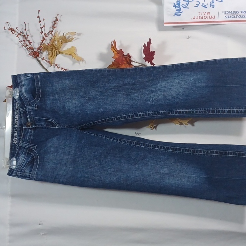 NATURAL REFLECTION JEANS SIZE 4 IN A BEAUTIFUL BLUE DEMIN FADED